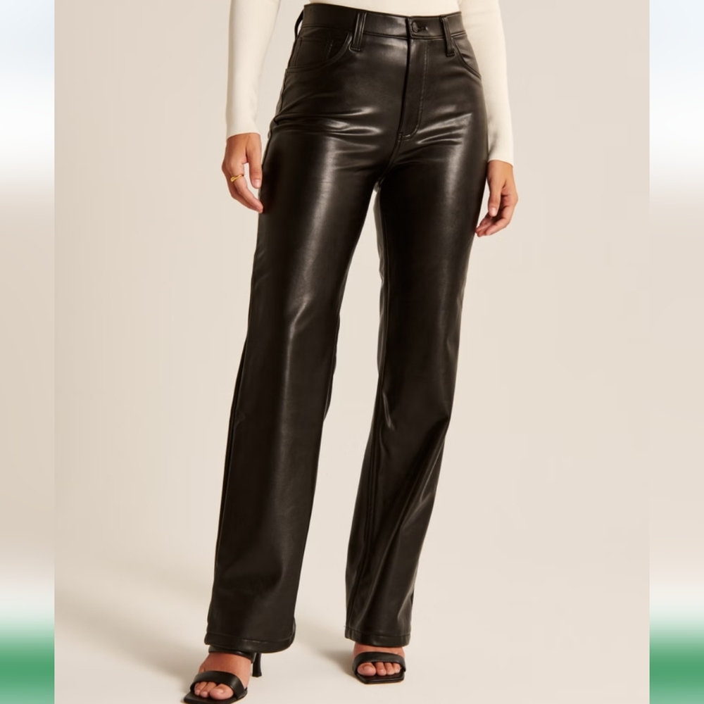 Vegan Leather 90s Relaxed Pant